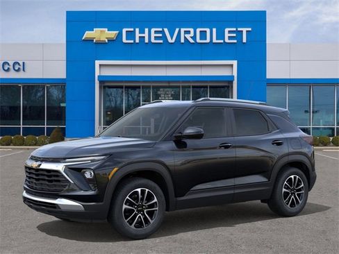 New 2026 Chevrolet TrailBlazer LT image 2