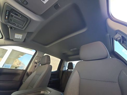 Used 2023 Chevrolet Silverado 1500 Custom RWD image 19