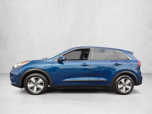 Used 2019 Kia Niro LX FWD image 2