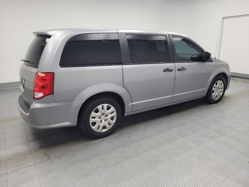 Used 2019 Dodge Grand Caravan SE image 10