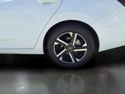 Used 2024 Nissan Sentra SV FWD image 23