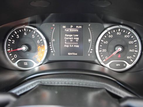 Used 2018 Jeep Renegade Latitude w/ Safety & Security Group AWD/4WD image 14
