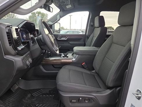 New 2026 Chevrolet Silverado 2500 LT w/ Trail Boss Package AWD/4WD image 9