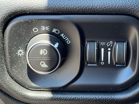 Used 2019 RAM 1500 Rebel w/ Rebel Level 1 Equipment Group AWD/4WD image 7