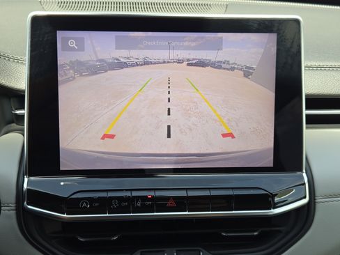 Used 2022 Jeep Compass Limited image 20