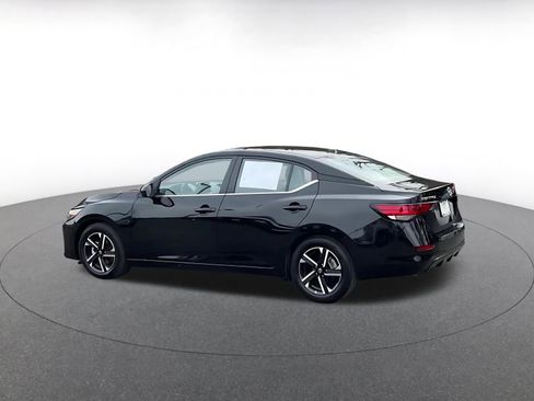 Used 2025 Nissan Sentra SV image 10
