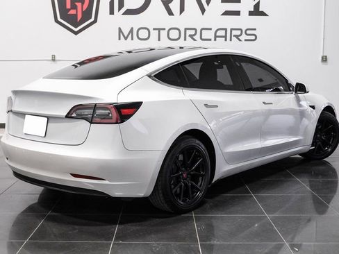 Used 2020 Tesla Model 3 Standard Range Plus image 9