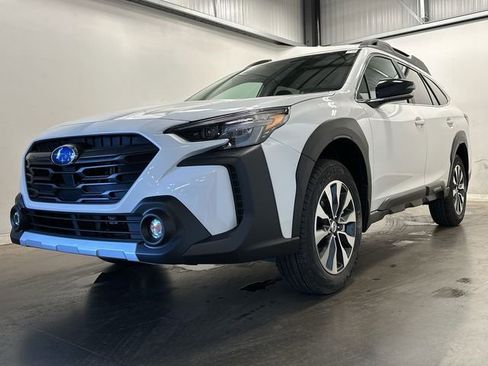 Certified 2025 Subaru Outback Limited image 27