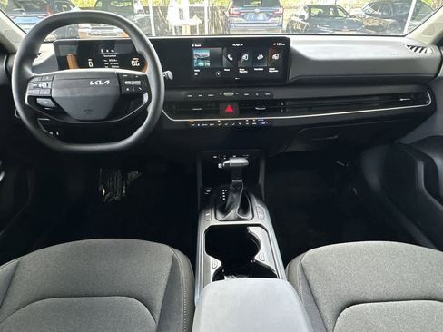Used 2025 Kia K4 FWD image 24