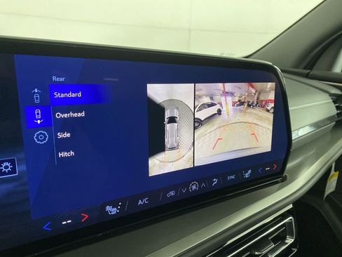 New 2026 Chevrolet Traverse LT w/ Midnight/Sport Edition image 16