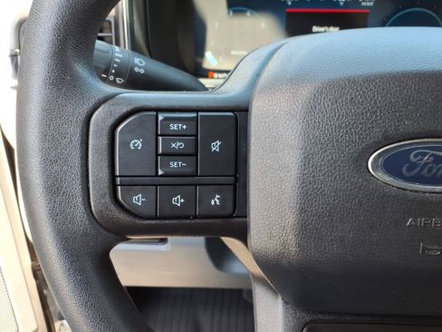 Used 2024 Ford F250 XLT w/ Black Appearance Package AWD/4WD image 32