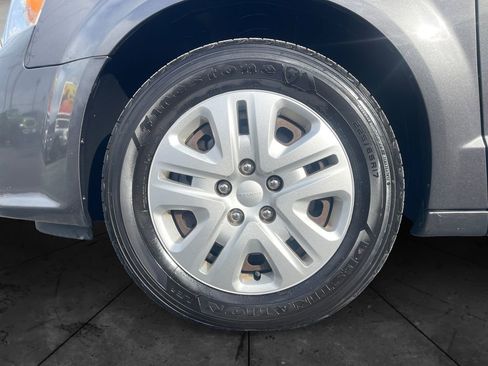 Used 2017 Dodge Grand Caravan SE w/ Power Window Group image 14