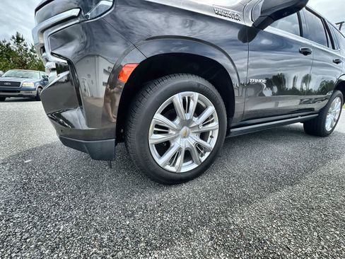 Used 2021 Chevrolet Tahoe High Country w/ Premium Package image 34