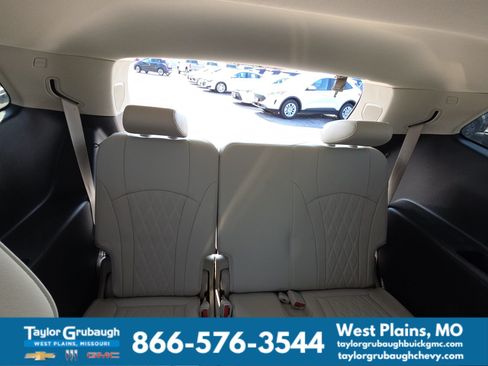 Certified 2022 Buick Enclave Avenir w/ Avenir Technology Package AWD/4WD image 14