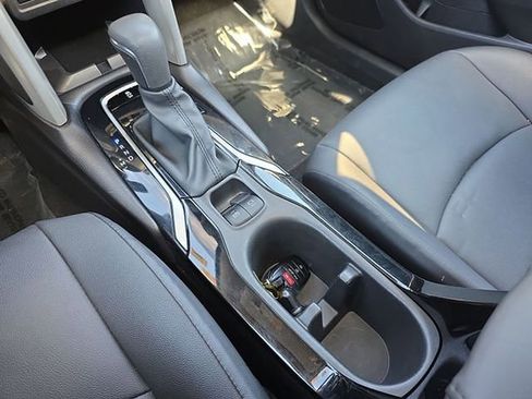 Used 2024 Toyota Corolla Cross XLE w/ Convenience Package image 38