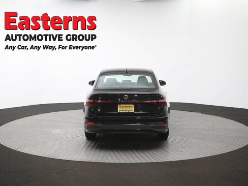 Used 2025 Volkswagen Jetta Sport FWD image 36