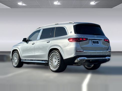 New 2026 Mercedes-Benz Maybach GLS 600 4MATIC image 3