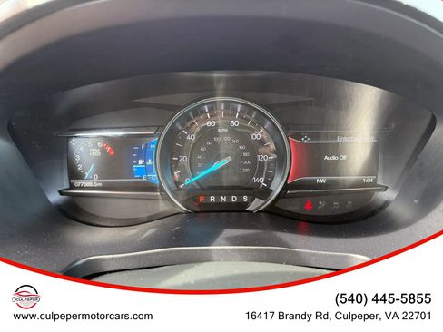 Used 2018 Ford Explorer XLT w/ Equipment Group 202A image 22