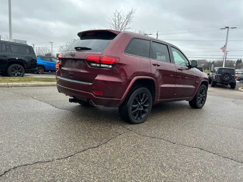 Certified 2021 Jeep Grand Cherokee Laredo X image 16