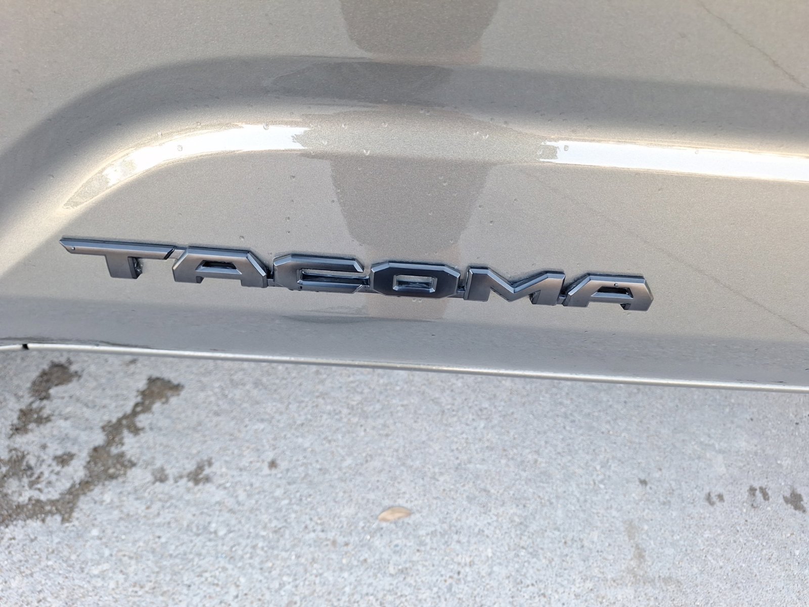 Used 2025 Toyota Tacoma TRD Off-Road AWD/4WD image 16