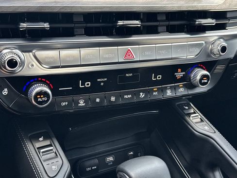 Used 2025 Kia Telluride SX Prestige X-Pro AWD/4WD image 30