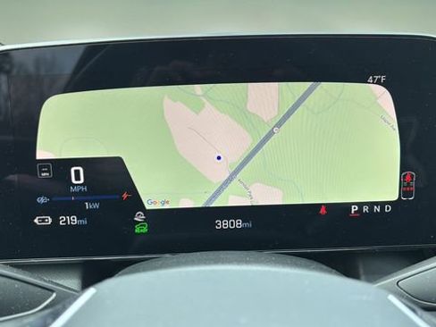 Certified 2025 Chevrolet Equinox EV LT w/ Convenience Package image 12