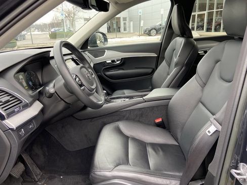 Used 2022 Volvo XC90 T5 Momentum w/ Climate Package image 21