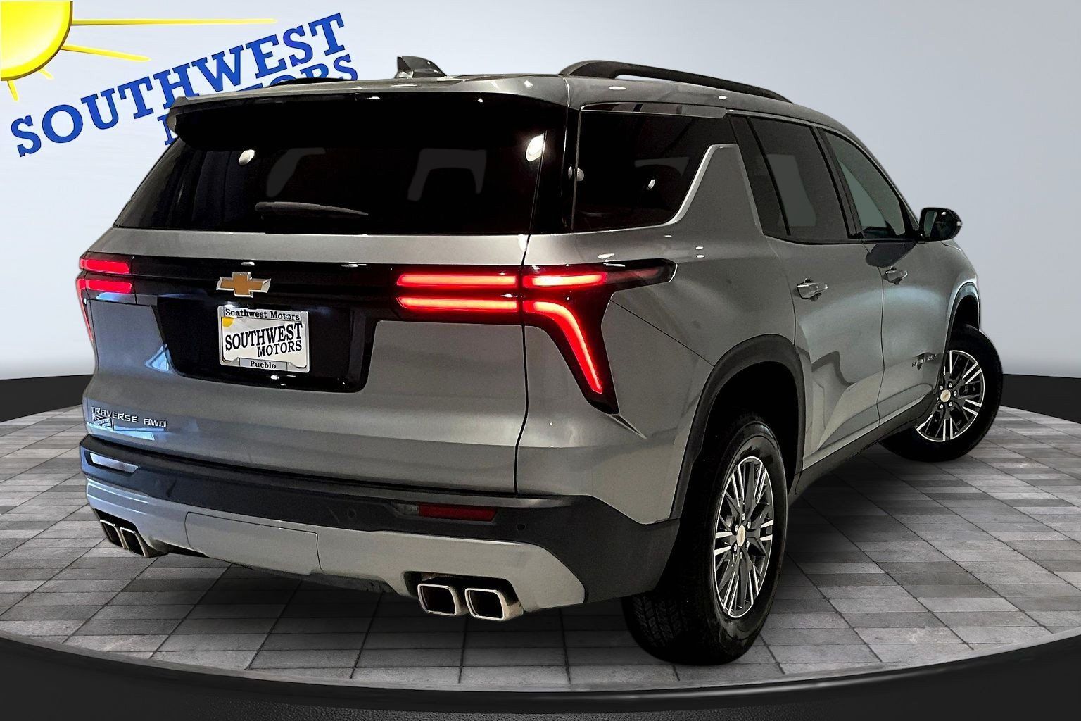 Used 2026 Chevrolet Traverse LT AWD/4WD image 7