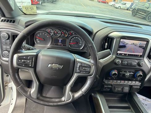 Used 2020 Chevrolet Silverado 1500 RST AWD/4WD image 16