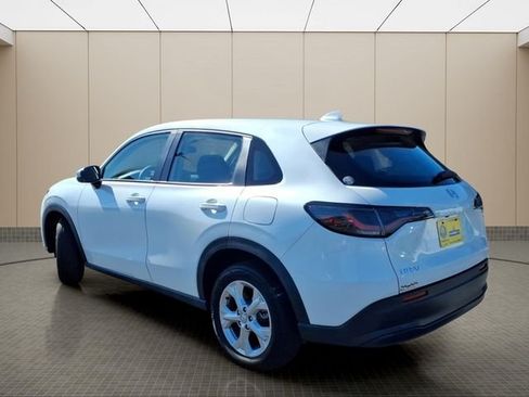 Used 2023 Honda HR-V LX image 4