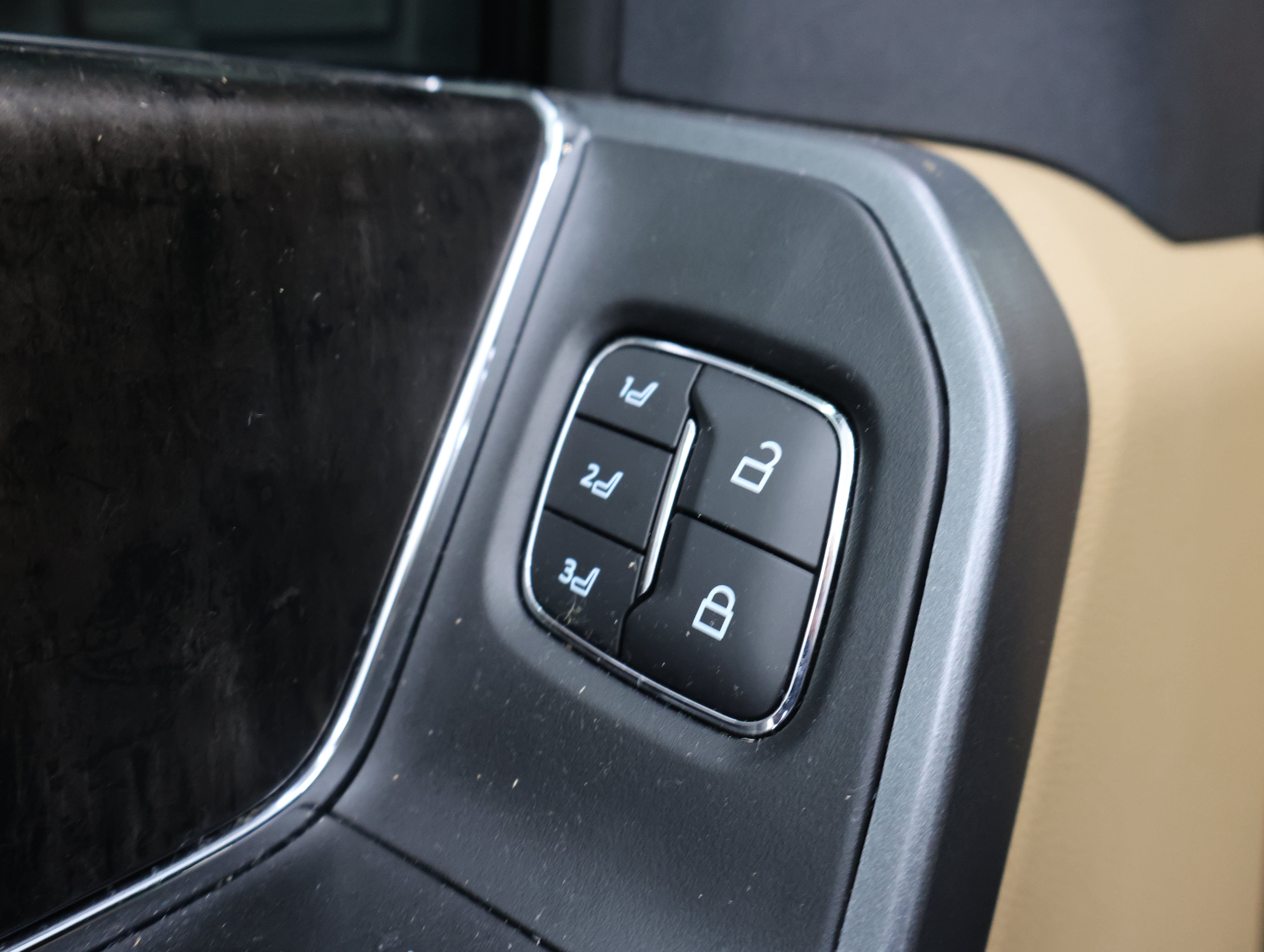 Used 2025 Ford F350 Lariat AWD/4WD image 46