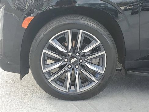 Used 2023 Cadillac Escalade ESV Sport w/ Touring Package image 11