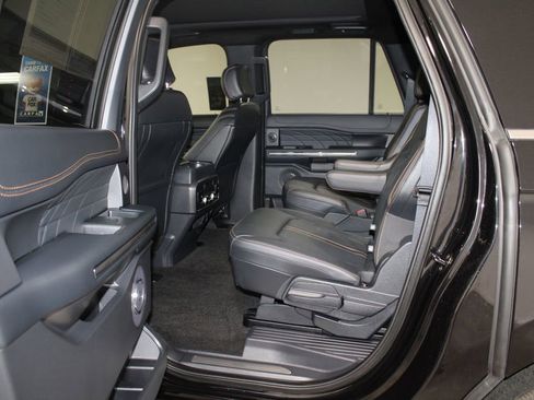 Used 2023 Ford Expedition Max Platinum image 28