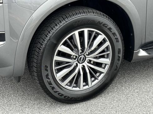 Used 2024 Nissan Armada SL w/ Captain's Chairs Package AWD/4WD image 7