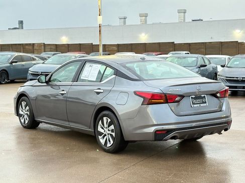 Certified 2025 Nissan Altima 2.5 SV image 8