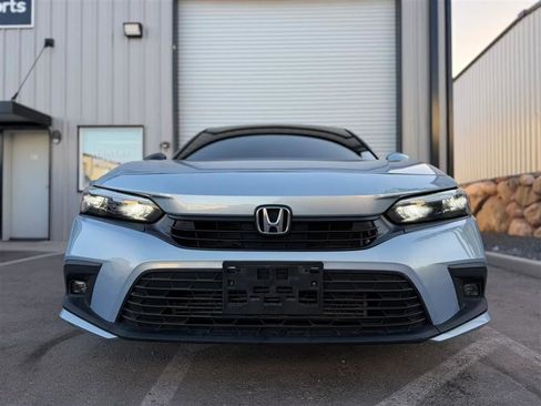 Used 2022 Honda Civic Touring image 15