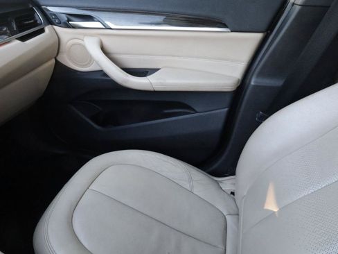 Used 2016 BMW X1 xDrive28i AWD/4WD image 14