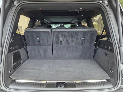 Certified 2023 Jeep Grand Wagoneer Series II AWD/4WD image 9