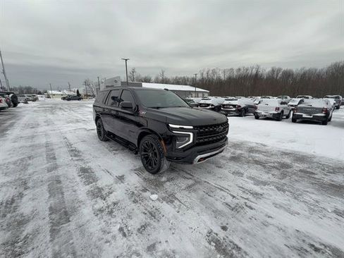 Used 2025 Chevrolet Tahoe Z71 image 9