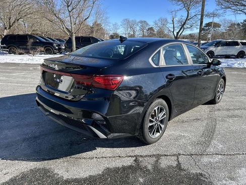 Certified 2023 Kia Forte LXS image 3