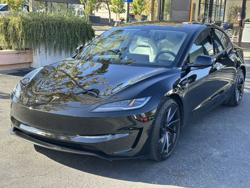 Used 2024 Tesla Model 3 Performance AWD/4WD image 3