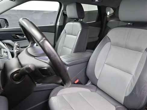 Used 2020 Chevrolet Blazer LT FWD image 17