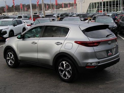 Used 2020 Kia Sportage LX w/ LX Popular Package image 3