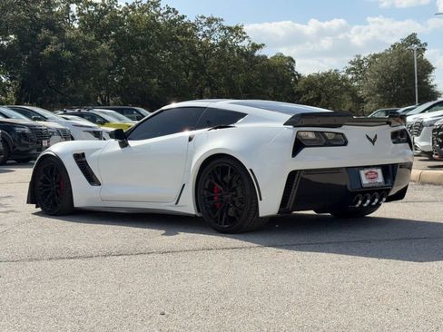 Used 2016 Chevrolet Corvette Z06 w/ 2LZ Preferred Equipment Group RWD image 7