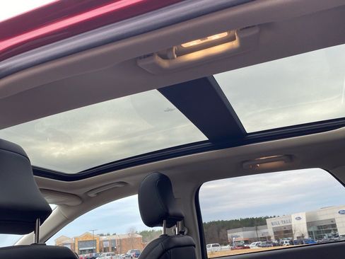 Certified 2024 Ford Edge SEL w/ Convenience Package image 21