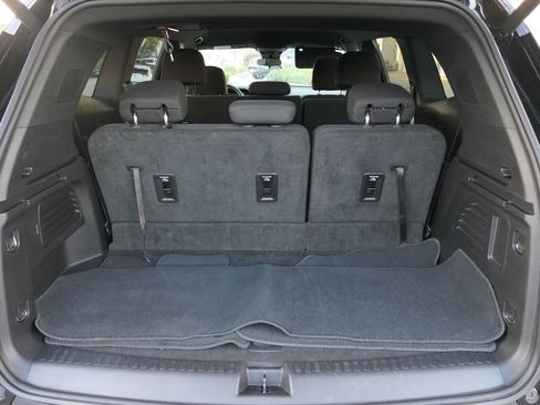 Used 2025 GMC Acadia Elevation image 22