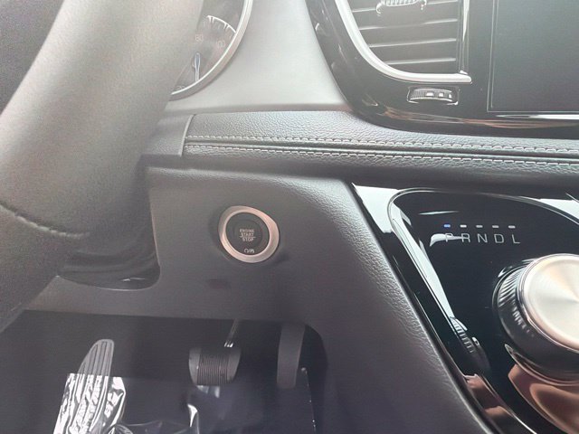 New 2027 Chrysler Pacifica Select AWD/4WD image 28
