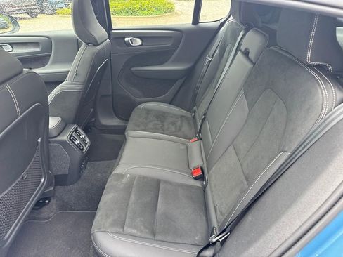 Certified 2023 Volvo C40 P8 Recharge Ultimate w/ Protection Package Premier AWD/4WD image 9