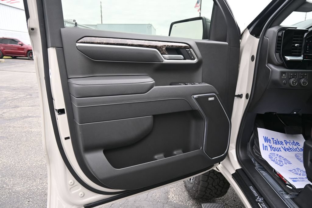 Used 2026 Chevrolet Silverado 1500 RST w/ All Star Edition Plus AWD/4WD image 17