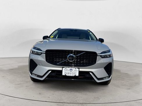 Certified 2024 Volvo XC60 B5 Plus w/ Protection Package Premier AWD/4WD image 29